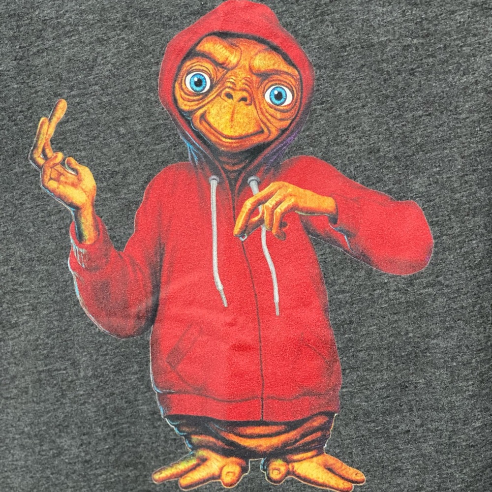 Vintage ET tee.